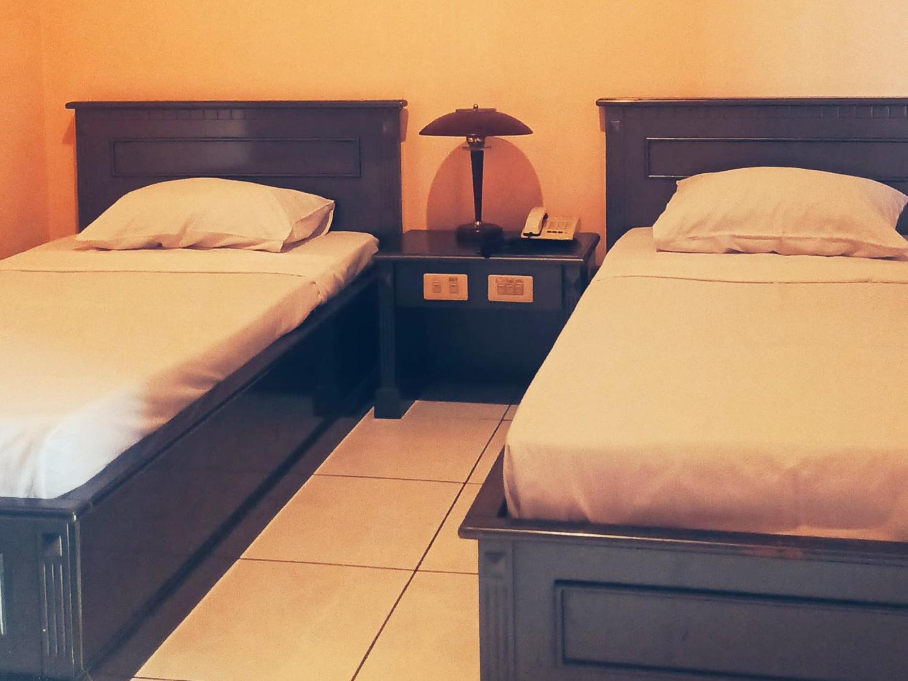 Hotel Wijaya プルウォケルト エクステリア 写真