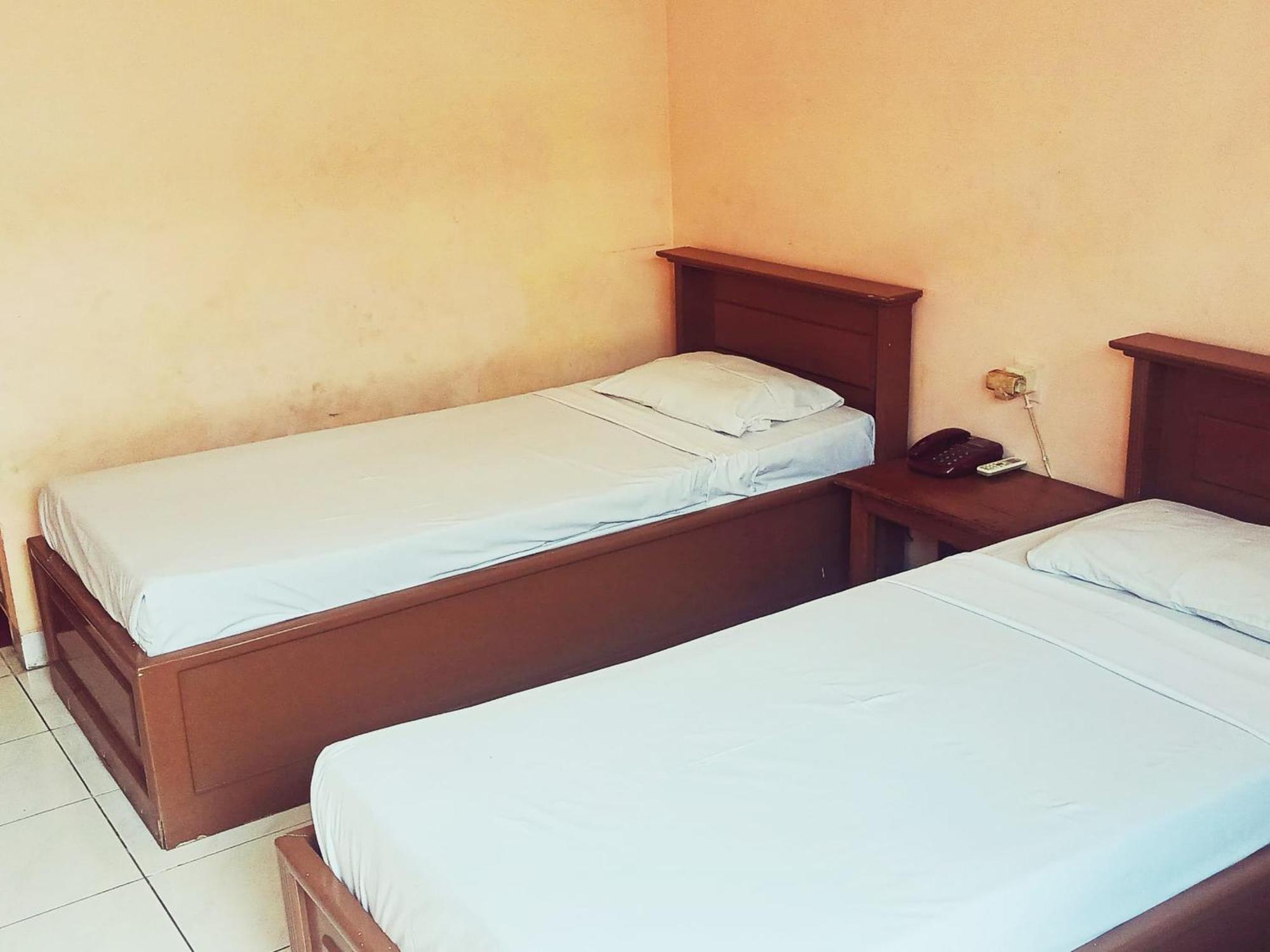 Hotel Wijaya プルウォケルト エクステリア 写真