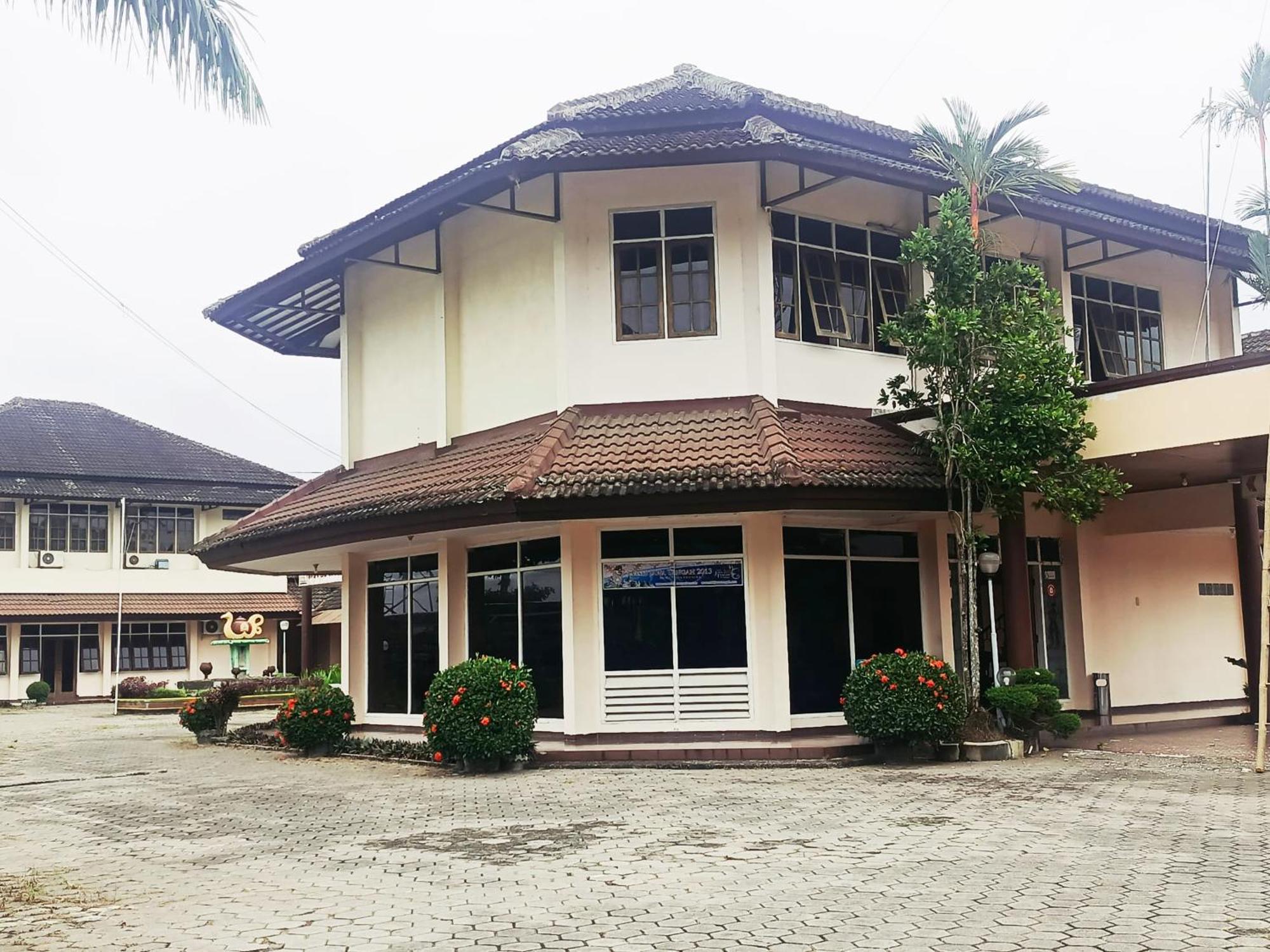 Hotel Wijaya プルウォケルト エクステリア 写真